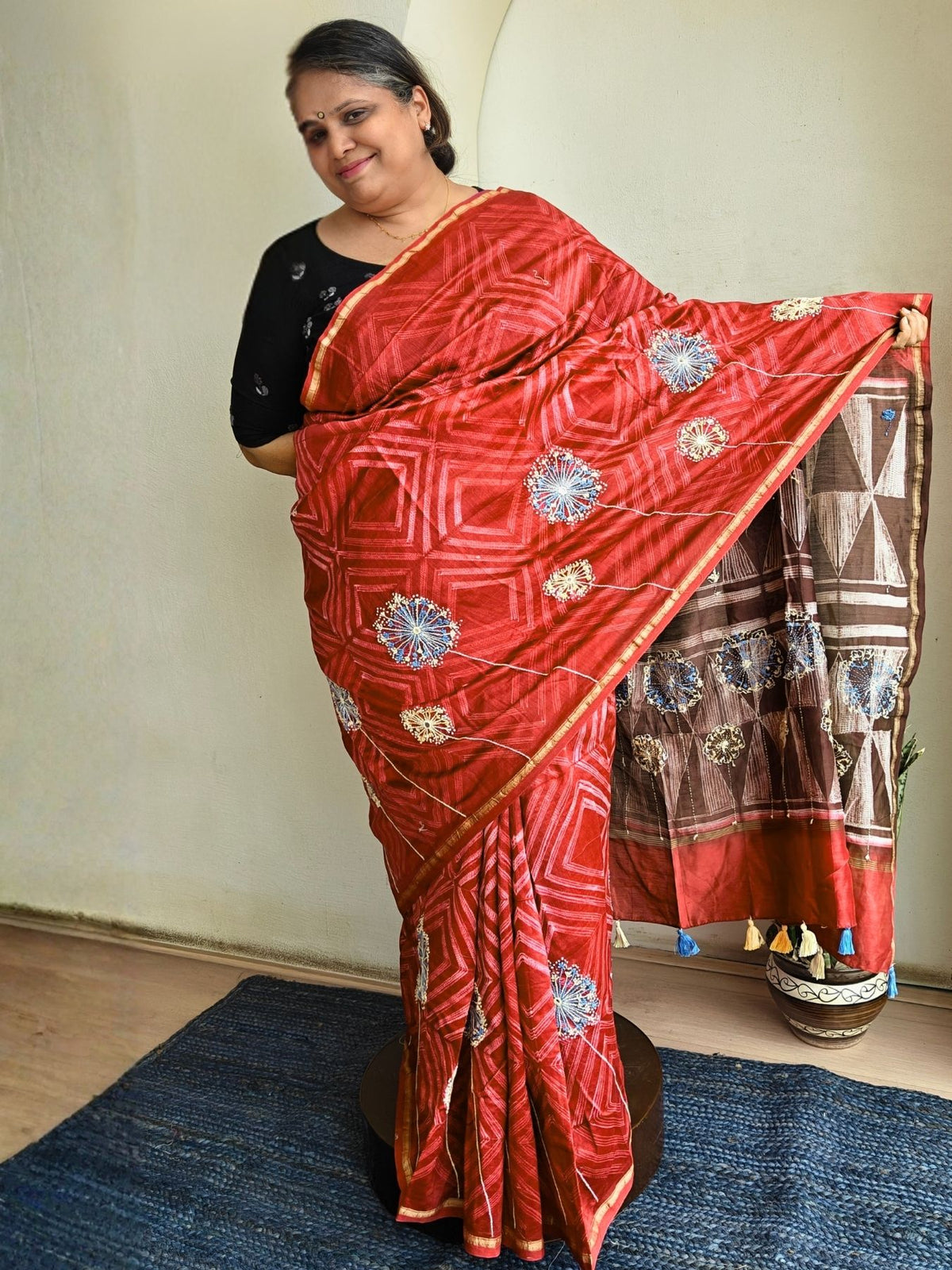 Singhaparni Magenta Shibori with Embroidery Saree