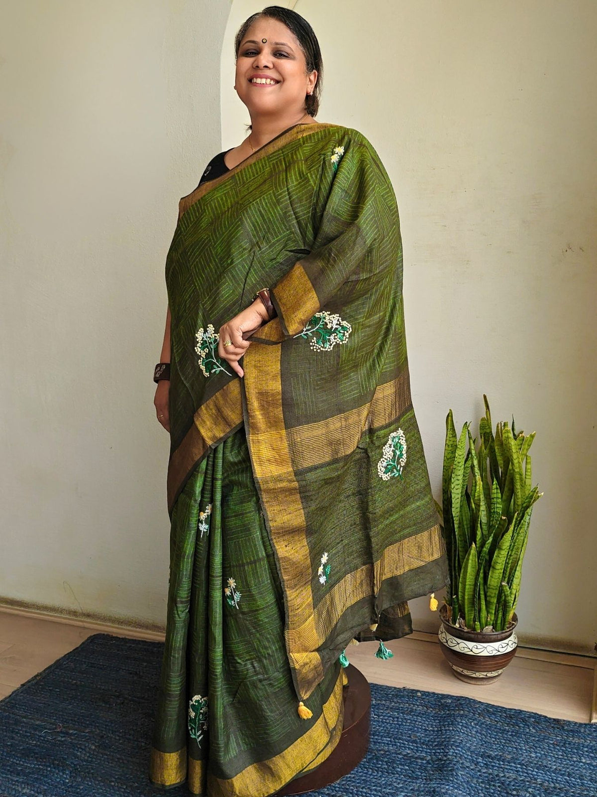 Singhaparni Henna Shibori with Embroidery Saree