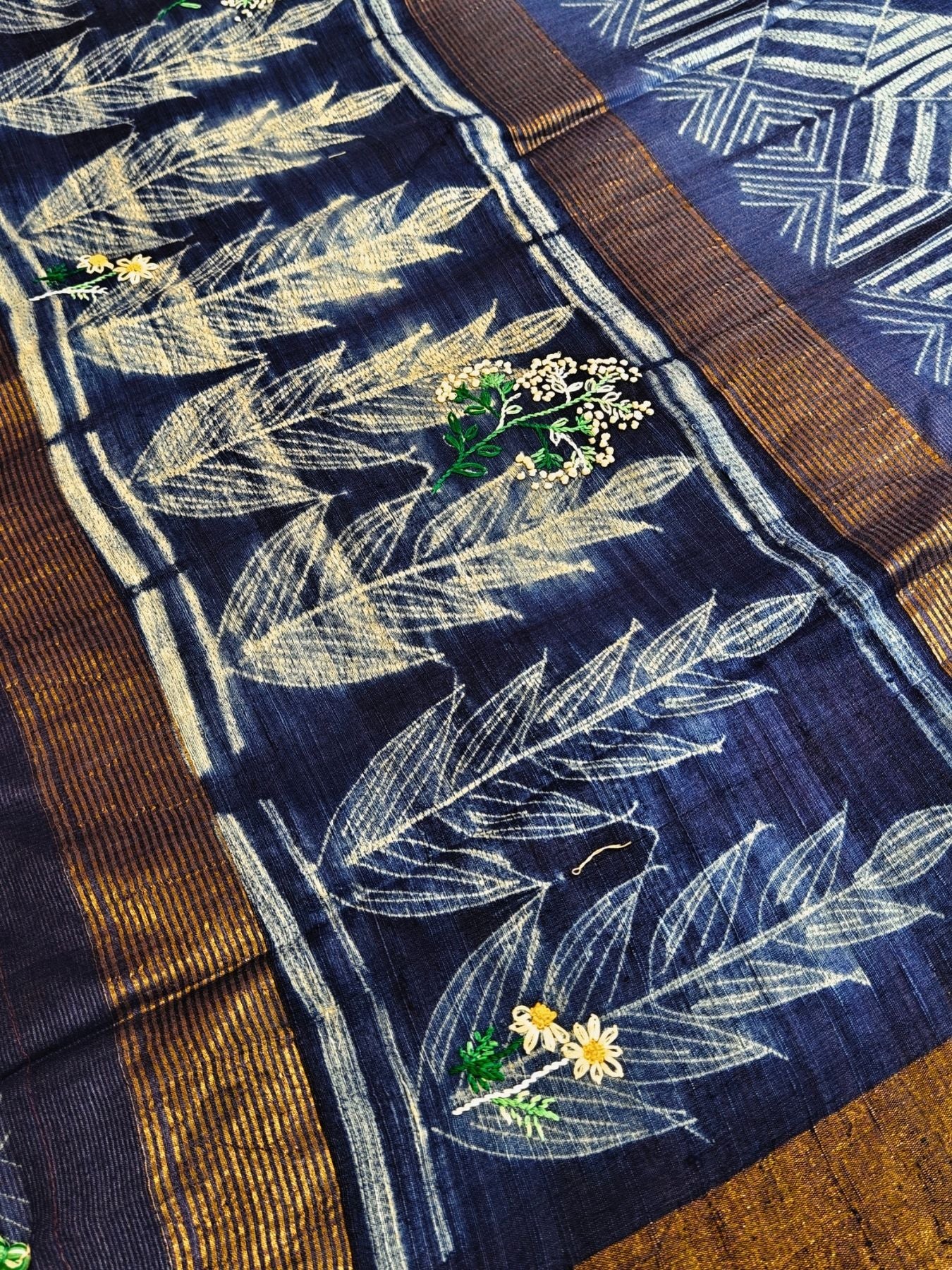 Singhaparni Indigo Shibori with Embroidery Saree