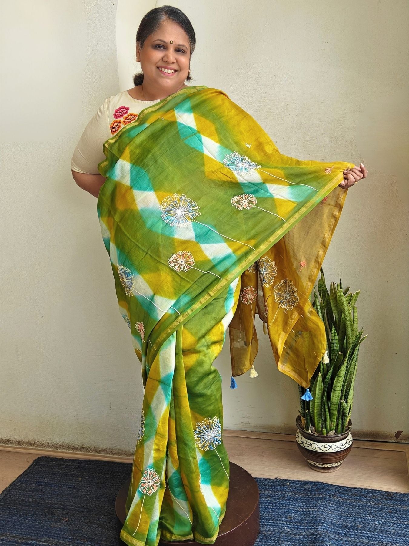 Singhaparni Multicolored Shibori with Embroidery Saree