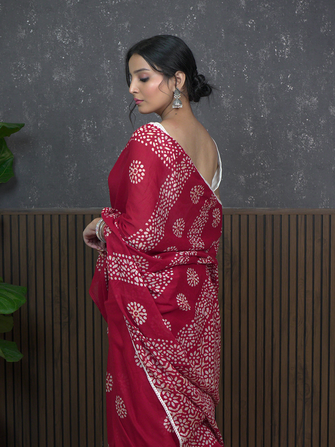 Suti Mudra Red Batik Saree