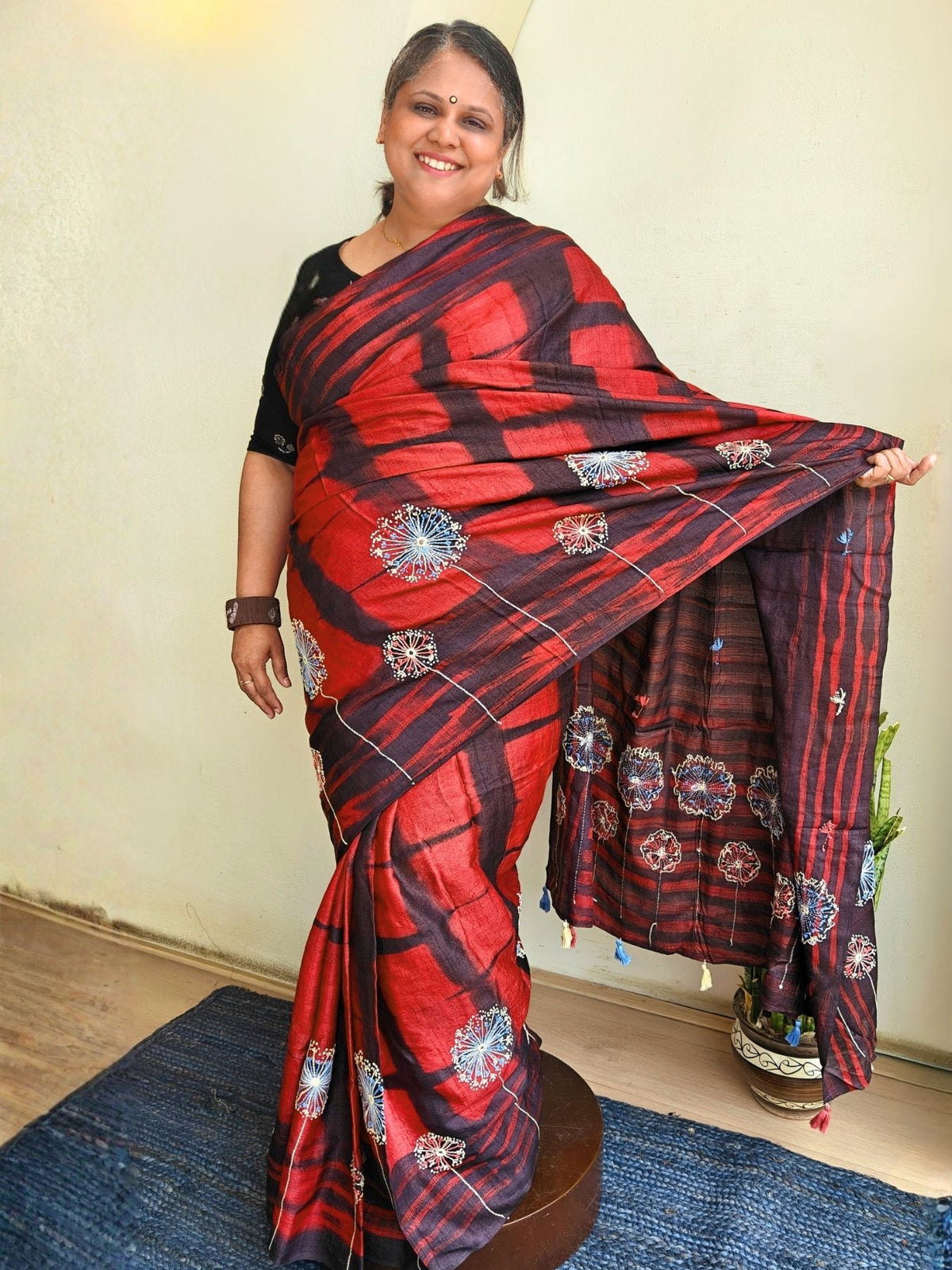 Singhaparni Crimson Shibori with Embroidery Saree