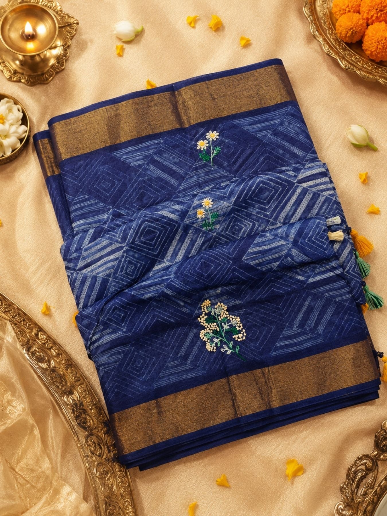 Singhaparni Indigo Shibori with Embroidery Saree