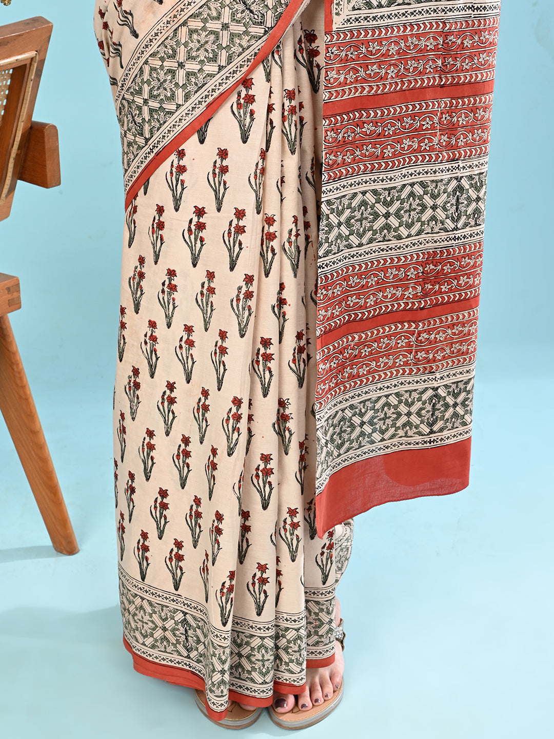 Chaap Beige Bagru Saree