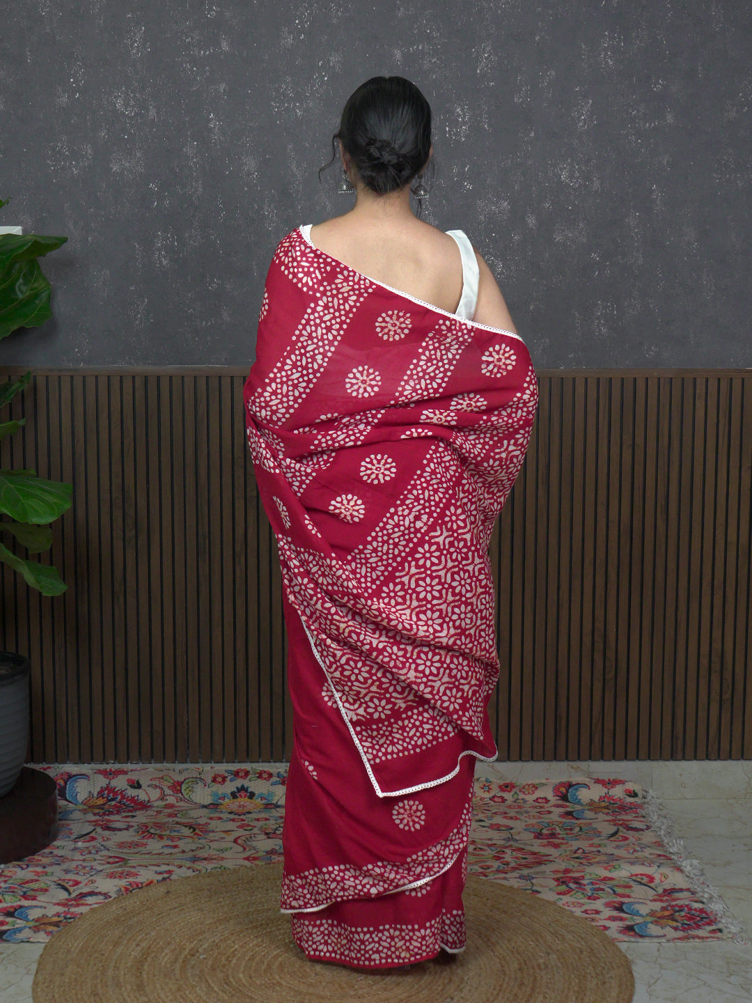 Suti Mudra Red Batik Saree