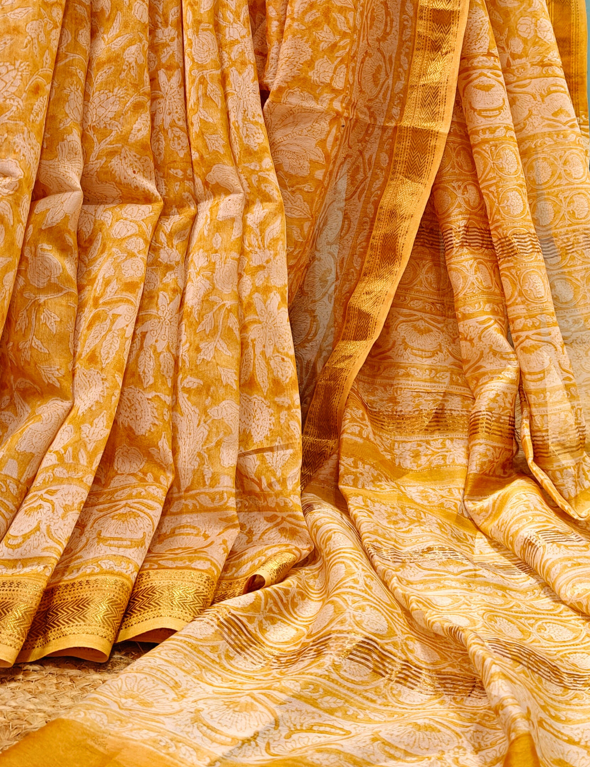 Mudhrita Multicolored Bagru Saree