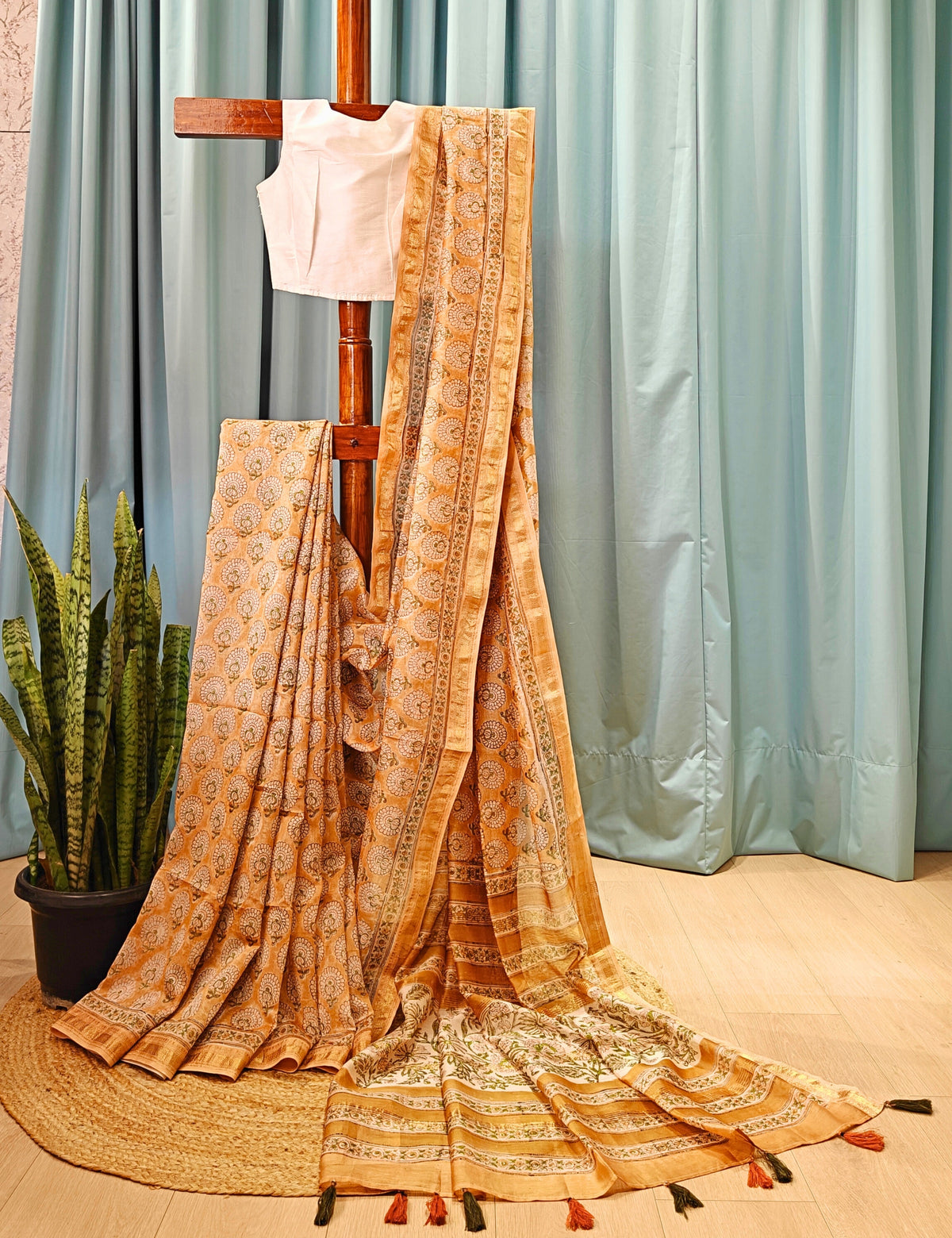 Mudhrita Multicolored Bagru Saree